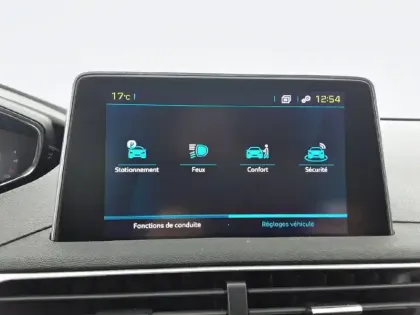 Photo 64 Peugeot 3008  Hybrid 225 e-EAT8