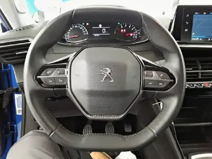 Photo 8 Peugeot 2008  BlueHDi 110 S&S BVM6