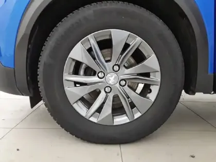 Photo 12 Peugeot 2008  BlueHDi 110 S&S BVM6