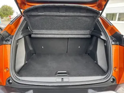 Photo 5 Peugeot 2008  PureTech 100 S&S BVM6