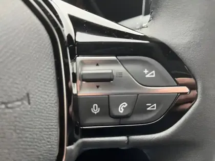 Photo 77 Peugeot 308  Hybrid 145 e-DCS6