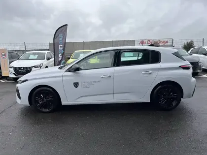 Photo 7 Peugeot 308  Hybrid 145 e-DCS6