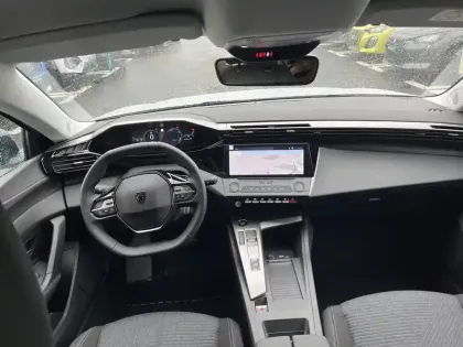 Photo 12 Peugeot 308  Hybrid 145 e-DCS6