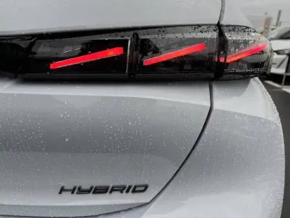 Photo 62 Peugeot 308  Hybrid 145 e-DCS6