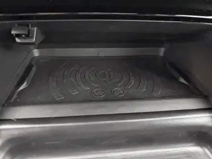 Photo 20 Peugeot 208  Hybrid 136 e-DCS6