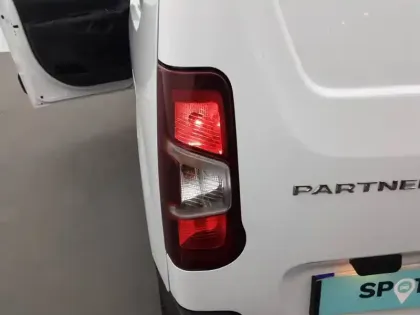 Photo 16 Peugeot Partner  FOURGON M 650 KG BLUEHDI 100 S&S BVM6