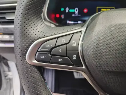 Photo 7 Renault Arkana  E-Tech full hybrid 145 GSR2