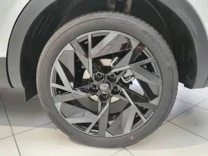 Photo 10 Renault Arkana  E-Tech full hybrid 145 GSR2