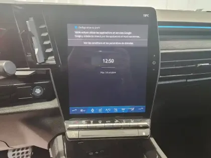 Photo 5 Renault Espace  E-Tech full hybrid 200 GSR2