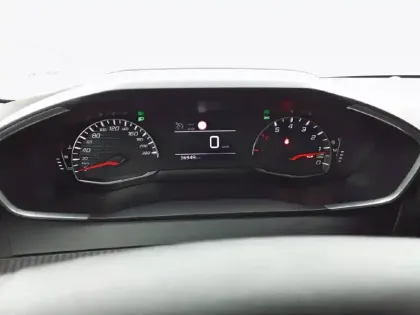 Photo 9 Peugeot 208  PureTech 75 S&S BVM5