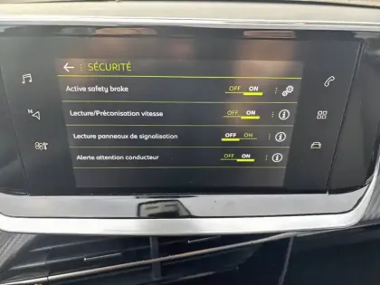 Photo 20 Peugeot 208  PureTech 100 S&S BVM6