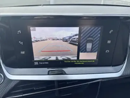 Photo 18 Peugeot 208  PureTech 100 S&S BVM6