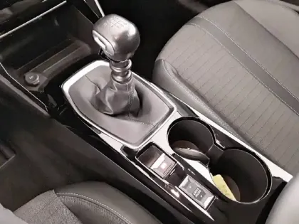 Photo 13 Peugeot 208  PureTech 100 S&S BVM6