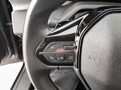 Photo 18 Peugeot 308  SW PHEV 180 e-EAT8