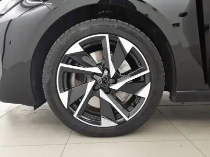 Photo 12 Peugeot 308  SW PHEV 180 e-EAT8