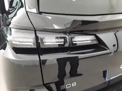 Photo 16 Peugeot 308  SW PHEV 180 e-EAT8