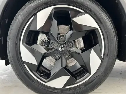 Photo 18 Renault Captur  E-Tech full hybrid 145 ch