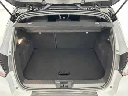 Photo 17 Renault Captur  E-Tech full hybrid 145 ch