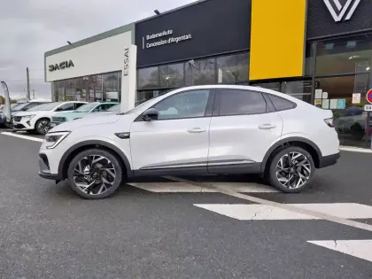 Photo 41 Renault Arkana  TCe 160 EDC - 23