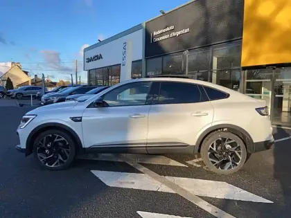 Photo 1 Renault Arkana  TCe 160 EDC - 23