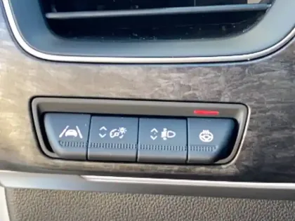 Photo 25 Renault Arkana  TCe 160 EDC - 23