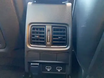 Photo 76 Renault Arkana  TCe 160 EDC - 23