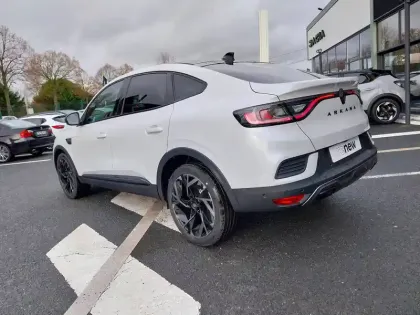 Photo 42 Renault Arkana  TCe 160 EDC - 23