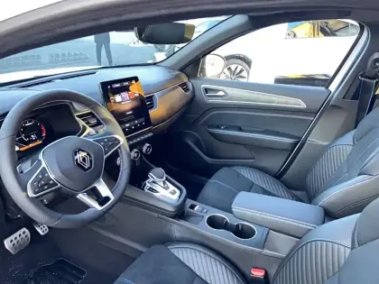 Photo 49 Renault Arkana  TCe 160 EDC - 23