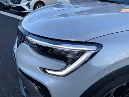 Photo 36 Renault Arkana  TCe 160 EDC - 23