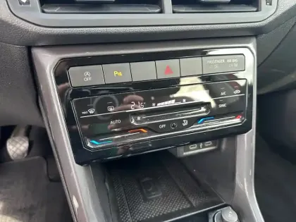 Photo 20 Volkswagen T-cross  1.0 TSI 110 Start/Stop BVM6