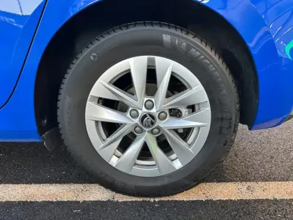 Photo 17 Skoda Fabia  1.0 TSI 95 ch EVO 2 BVM5