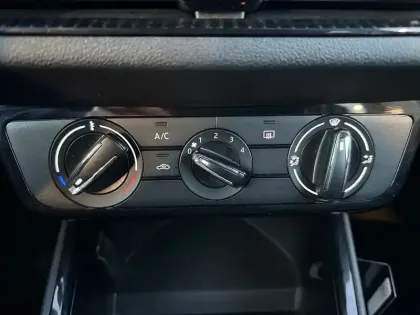 Photo 28 Skoda Fabia  1.0 TSI 95 ch EVO 2 BVM5