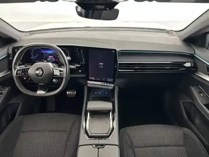 Photo 35 Renault Austral  E-Tech hybrid 200