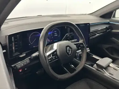 Photo 18 Renault Austral  E-Tech hybrid 200