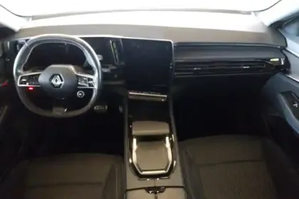 Photo 13 Renault Austral  E-Tech hybrid 200