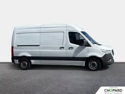 Photo 5 Mercedes Sprinter Gén. III Ph1 NG First 1