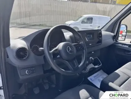 Photo 17 Mercedes Sprinter Gén. III Ph1 NG First 1