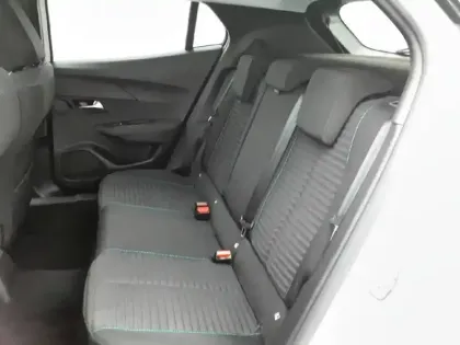 Photo 11 Peugeot 2008  PureTech 130 S&S EAT8