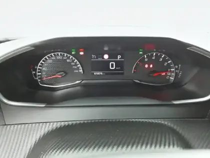 Photo 9 Peugeot 2008  PureTech 130 S&S EAT8