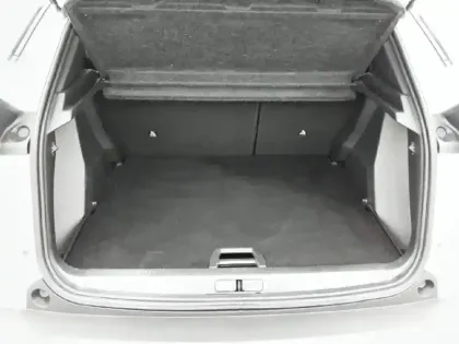 Photo 5 Peugeot 2008  PureTech 130 S&S EAT8