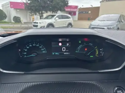 Photo 9 Peugeot 2008  Electrique 136 ch