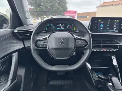 Photo 8 Peugeot 2008  Electrique 136 ch