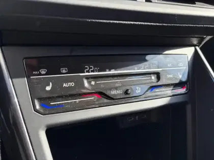 Photo 14 Volkswagen Polo  1.0 TSI 95 S&S DSG7