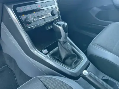 Photo 50 Volkswagen T-cross  1.0 TSI 115 Start/Stop DSG7