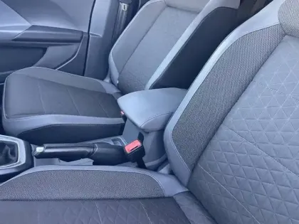 Photo 49 Volkswagen T-cross  1.0 TSI 115 Start/Stop DSG7