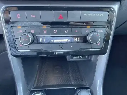 Photo 53 Volkswagen T-cross  1.0 TSI 115 Start/Stop DSG7