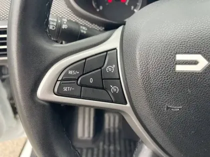 Photo 25 Dacia Jogger  ECO-G 100 5 places