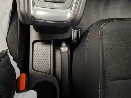 Photo 79 Renault Captur  E-Tech 145 - 21