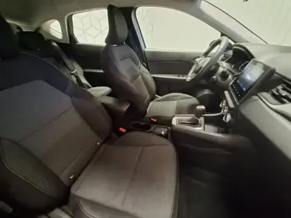 Photo 11 Renault Captur  E-Tech 145 - 21