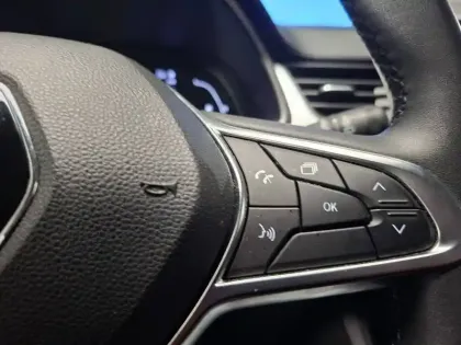 Photo 28 Renault Captur  E-Tech 145 - 21